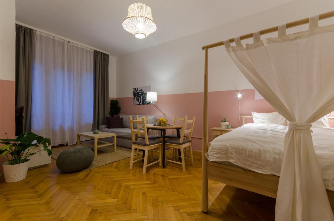 Studio Next To Kiraly Street Kd11 Budapeste Exterior foto